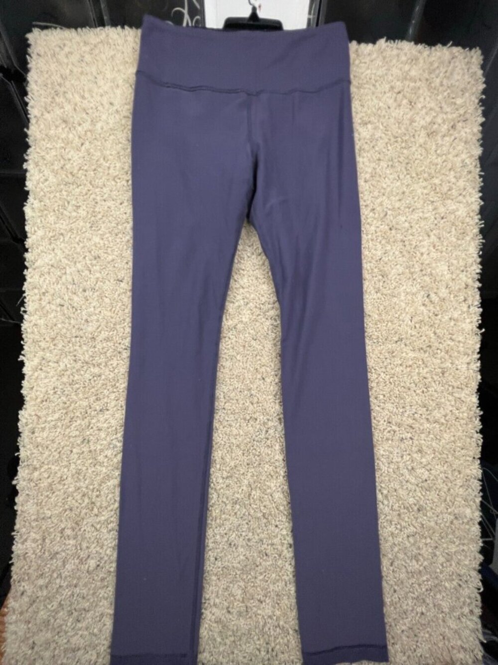 Lululemon Leggings Yoga Pants Purple Women’s Size 4 Compression Pants Stretch